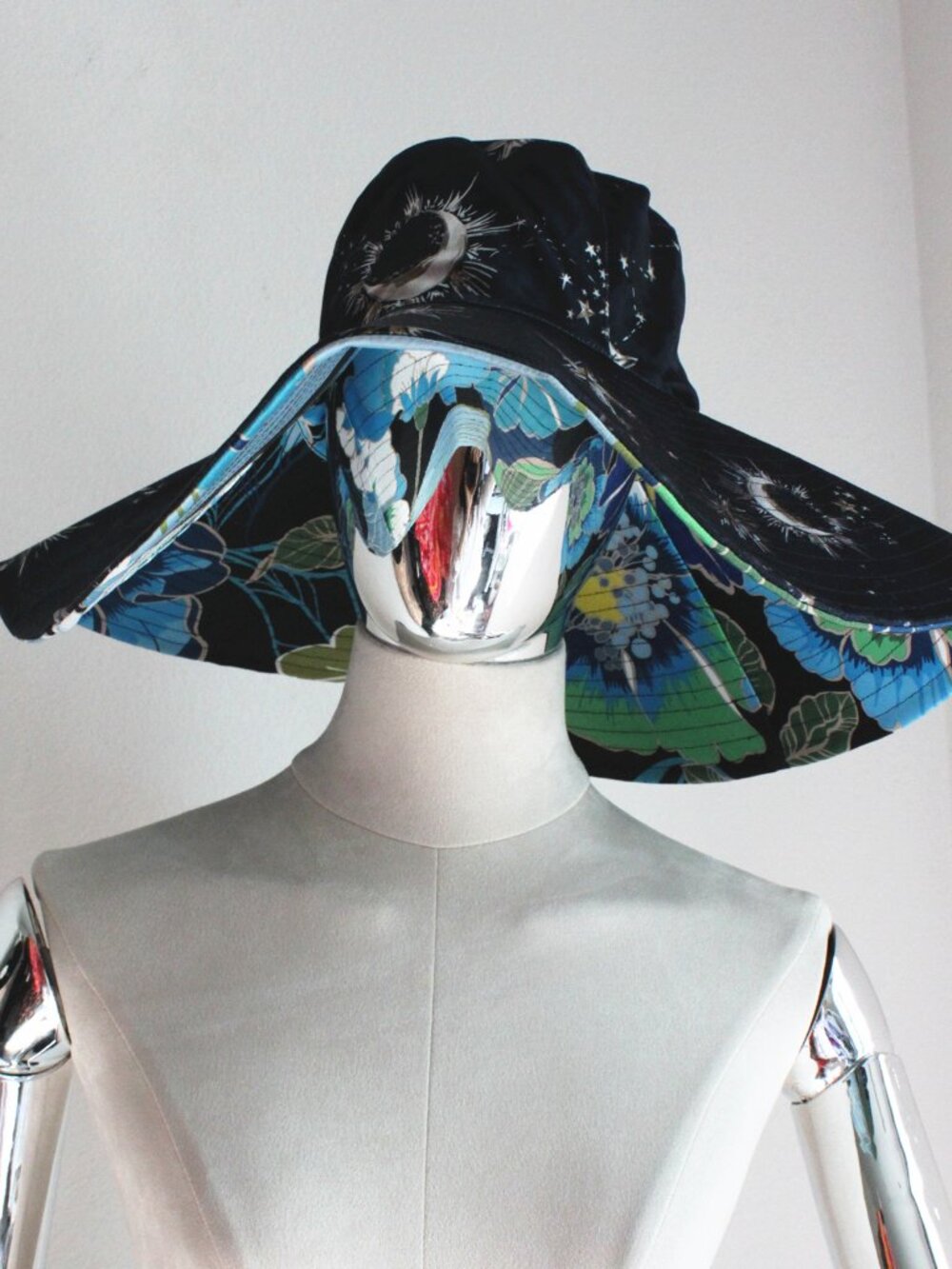 Johnny Was Reversible Beach Hat Jenn Mix NWOT One size